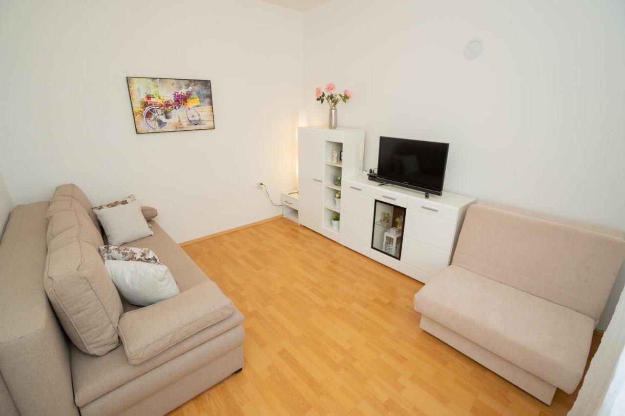 Kuca Za Odmor Denona Apartment Borovici Exterior photo